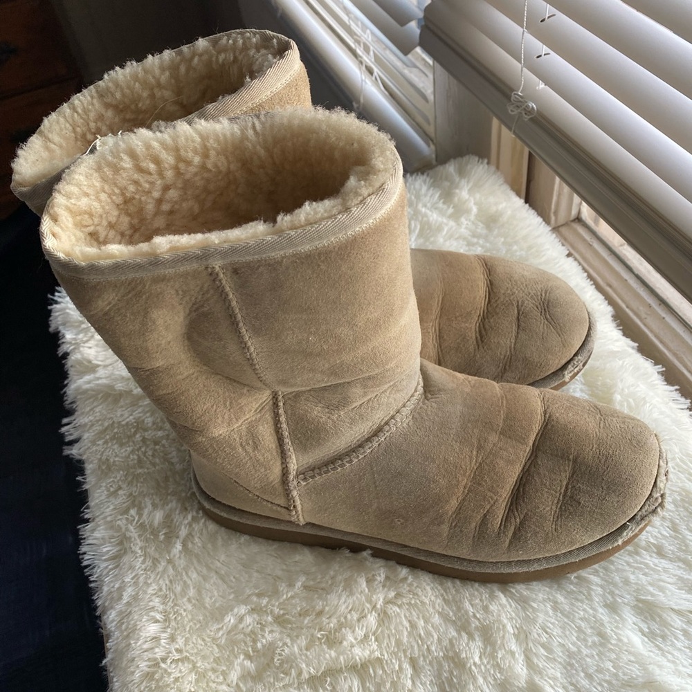 Cream Ugg’s